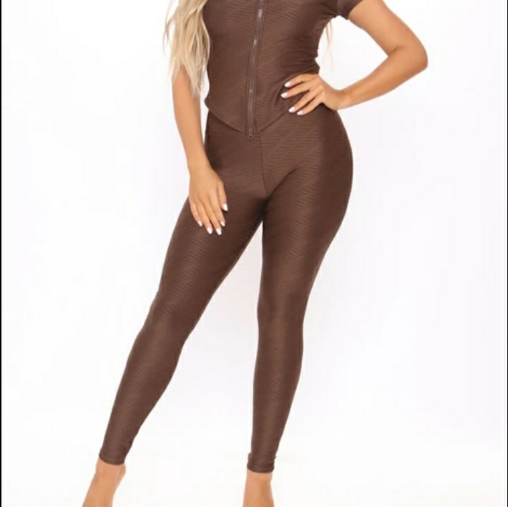 SYFashion (Size M/L) Chocolate Brown Honeycomb Ribbed Texture (2PC) Legging Set